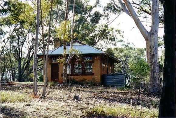 SD 264 - Former St. Arnaud East School No 2389, Wedderburn Road, ST ARNAUD
