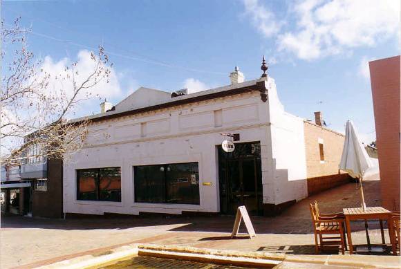 SL 164 - Stawell Club (former Star Hotel), 133-137 Main Street, STAWELL