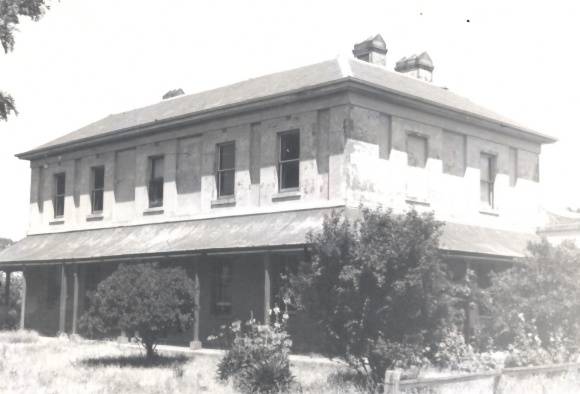 B1114 Smeaton House Smeaton