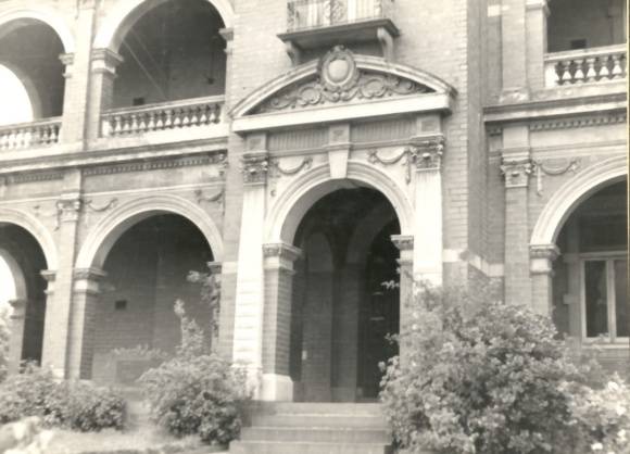 B0558 Mansion Cnr Dandenong Rd & Westbury St St Kilda