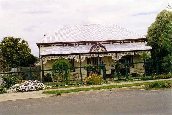 SL 335 - House, 4 Skene Street, STAWELL