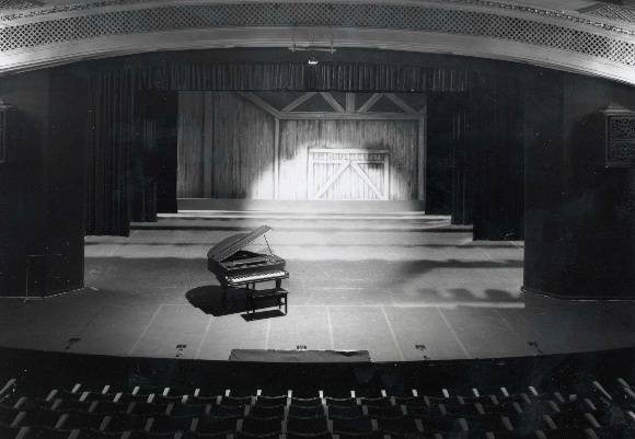 B7165 Victory Theatre Stage