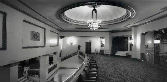 B7165 Victory Theatre Upstairs foyer