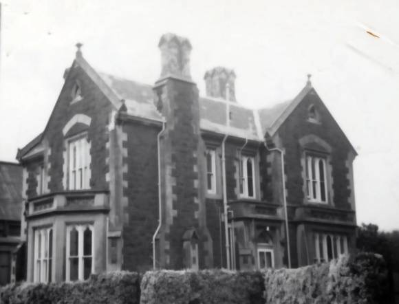 B2185 St Philip's Vicarage 