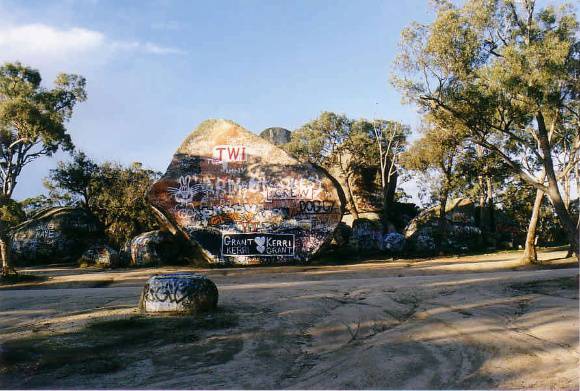 SL 414 - Sisters Rocks, Western Highway, STAWELL