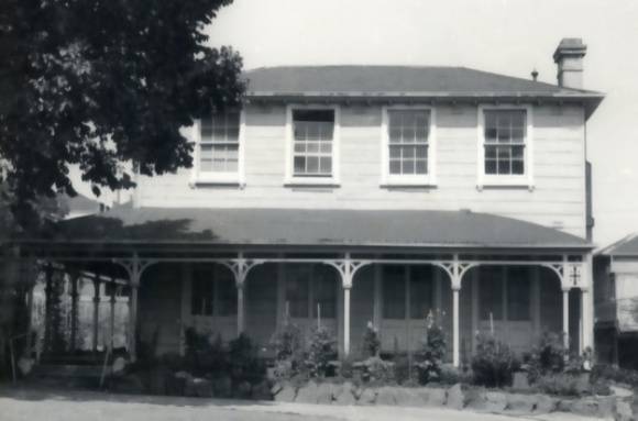 B0198 House Jolimont Square 