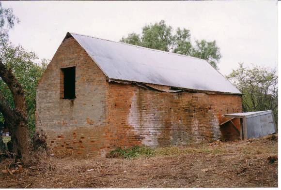 SM 17d - Stables building