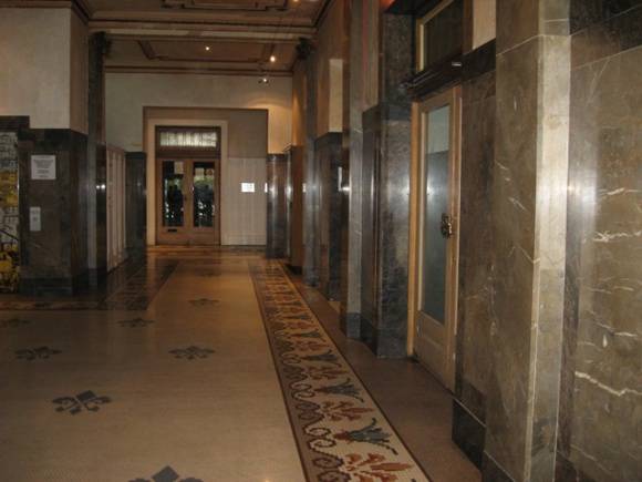 H0706 George Hotel St Kilda 1925 wing ground floor from entrance  2009
