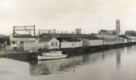 B0928 Wharf Buildings 