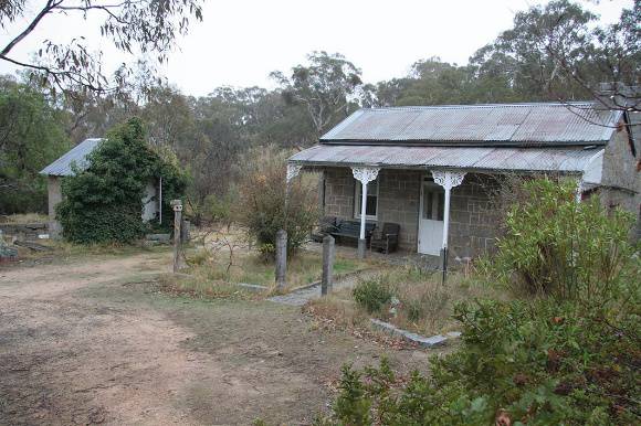 PROV H2127 Granite Cottage