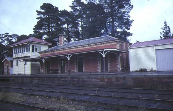 1 creswick railway complex trackside view sep1984