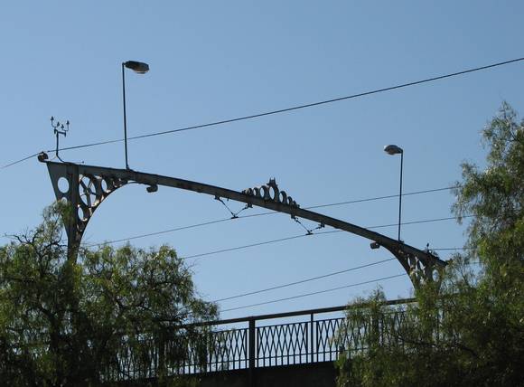 HAWTHORN BRIDGE SOHE 2008