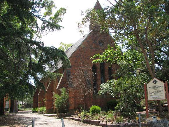 ST MARGARETS CHURCH AND ORIGINAL VICARAGE SOHE 2008