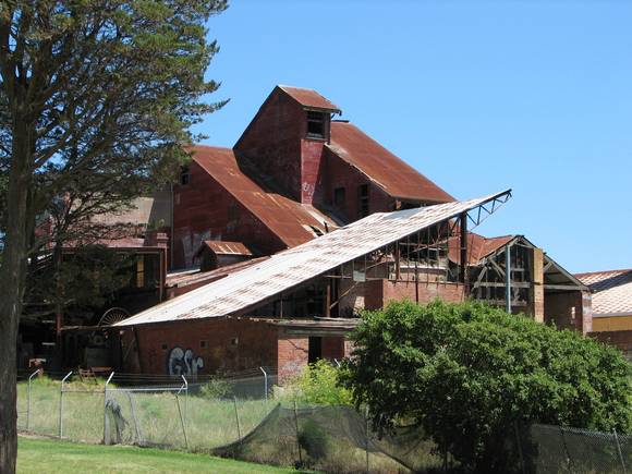 FORMER STANDARD BRICKWORKS SOHE 2008