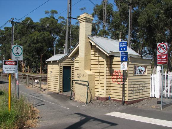 UPFIELD RAILWAY LINE PRECINCT SOHE 2008