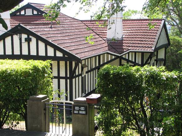 DESBROWE ANNEAR HOUSE SOHE 2008