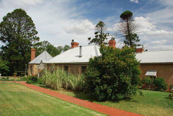 ADELAIDE VALE HOMESTEAD AND OUTBUILDINGS SOHE 2008