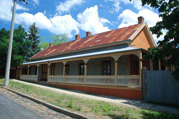 LONDON TAVERN SOHE 2008