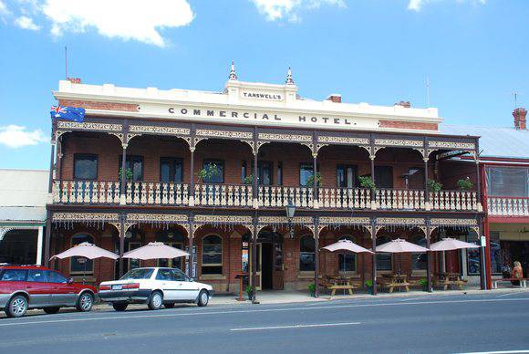 TANSWELLS COMMERCIAL HOTEL SOHE 2008