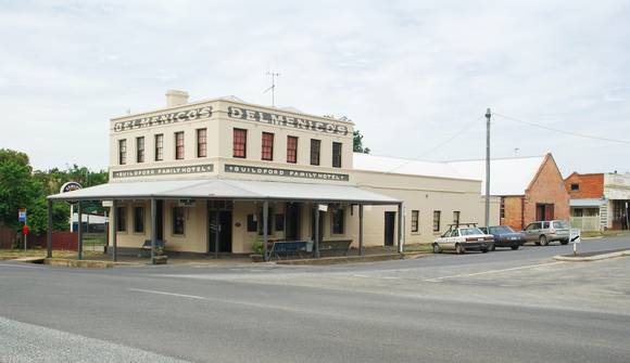 GUILDFORD HOTEL MUSIC HALL AND STABLES SOHE 2008