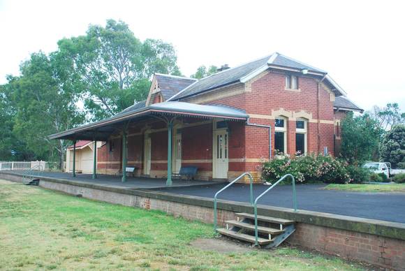 FORMER YEA RAILWAY STATION SOHE 2008