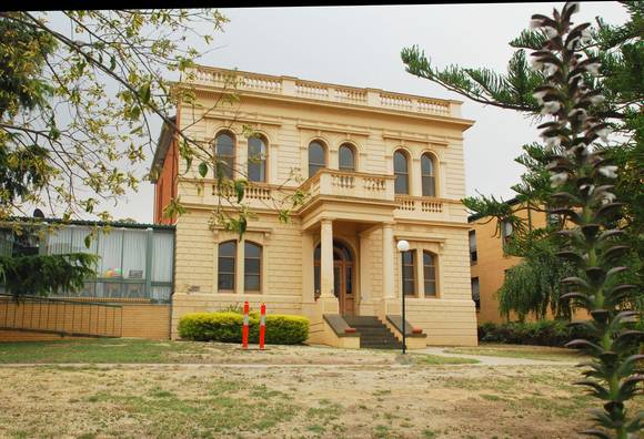 ANNE CAUDLE CENTRE SOHE 2008