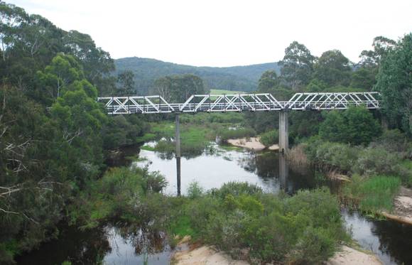 TIMBER TRUSS AND CONCRETE BRIDGE SOHE 2008