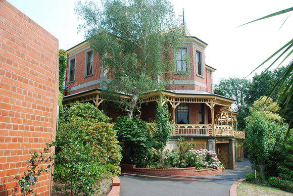 THE SANDHURST CLUB SOHE 2008