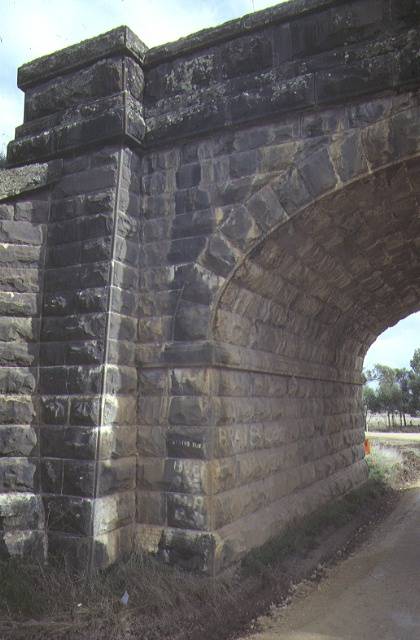 rail bridge & embankment geelong ballarat line elaine arch detail aug 84