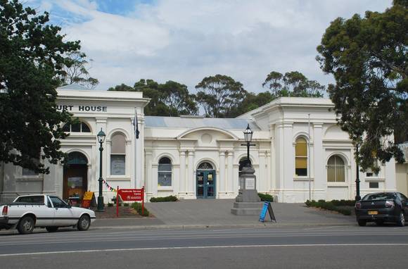 FORMER HEATHCOTE COURT HOUSE AND SHIRE COUNCIL CHAMBERS SOHE 2008