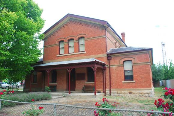 MANSFIELD COURT HOUSE SOHE 2008