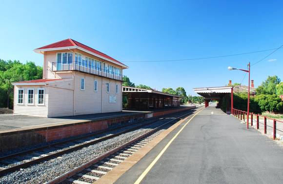 CASTLEMAINE RAILWAY PRECINCT (MURRAY VALLEY RLWY, MELBOURNE TO ECHUCA) SOHE 2008