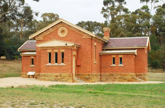 NEWSTEAD COURT HOUSE SOHE 2008