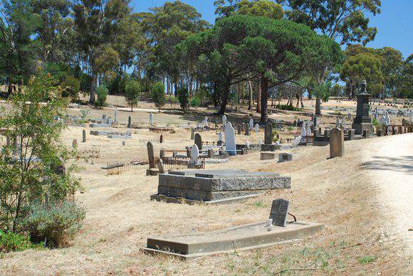 CASTLEMAINE PUBLIC CEMETERY (CAMPBELL'S CREEK) SOHE 2008