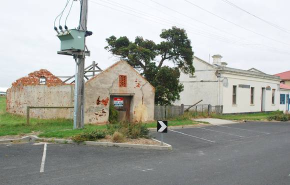 FORMER TURNBULL ORR & CO BOND STORE AND OFFICE SOHE 2008
