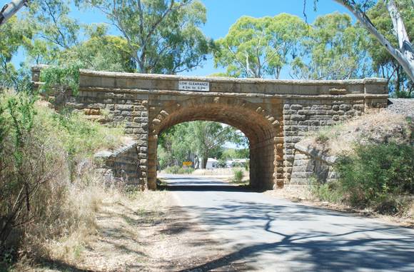 BLACKJACK ROAD RAILWAY PRECINCT (MURRAY VALLEY RLWY, MELB TO ECHUCA) SOHE 2008