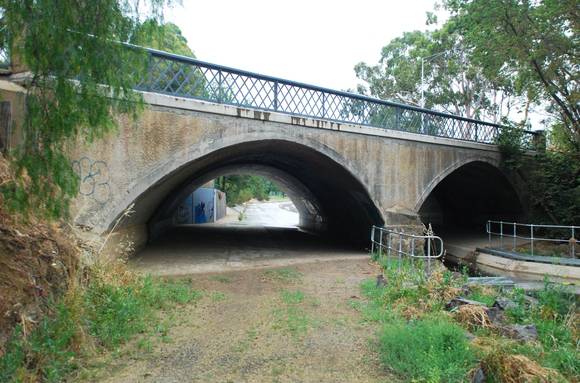 KINGS BRIDGE, OVER BENDIGO CREEK SOHE 2008