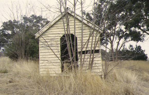 faraday primary school no 797 calder highway faraday out building apr 97