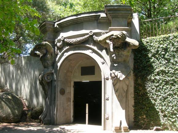 UNDERGROUND CAR PARK SOHE 2008