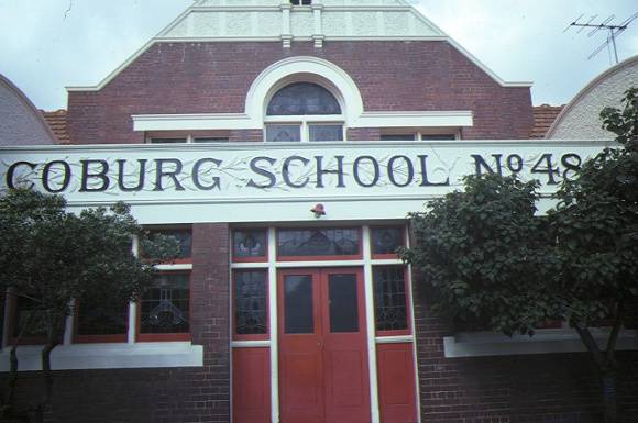 infant building & shelter shed coburg primary school no 484 bell street coburg entrance sep 84