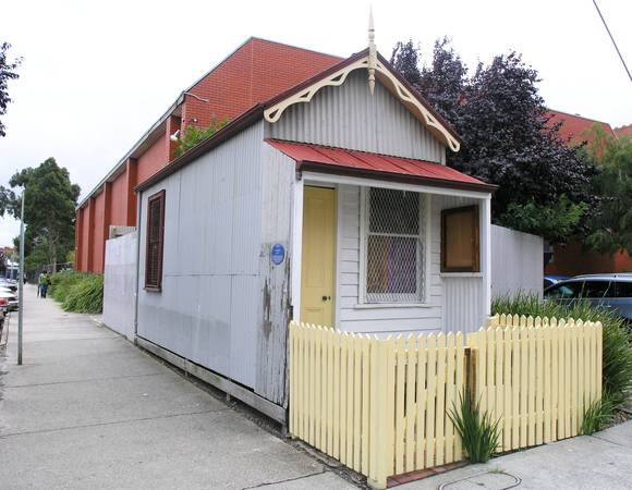 DOLLS HOUSE SOHE 2008