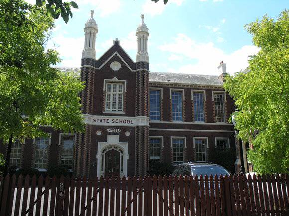 PRIMARY SCHOOL NO. 1253 SOHE 2008