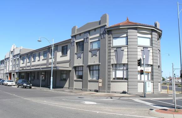 HV MCKAY OFFICES SOHE 2008