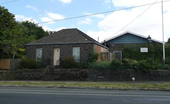 MONTROSE COTTAGE SOHE 2008