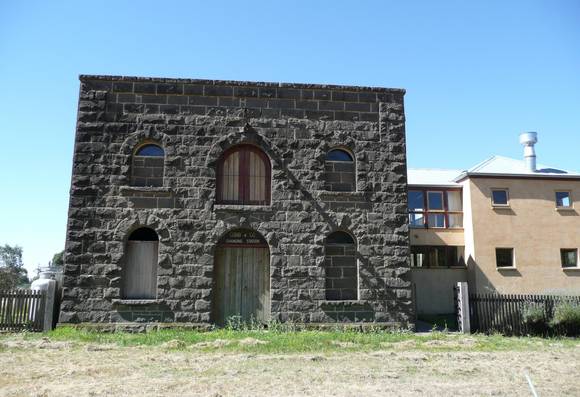 FORMER COBB & CO STAGING STABLES SOHE 2008