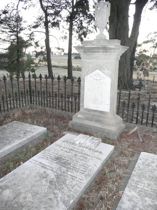 HEPBURN GRAVES SOHE 2008
