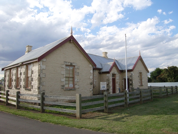 TOWER HILL COMMON SCHOOL SOHE 2008