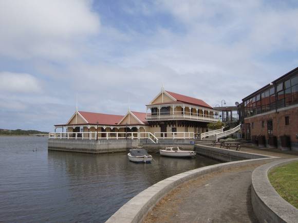 PROUDFOOT'S BOATHOUSE SOHE 2008