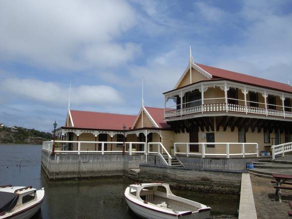 PROUDFOOT'S BOATHOUSE SOHE 2008