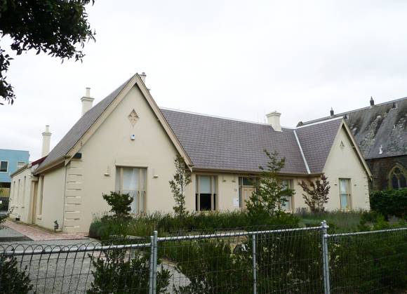 FORMER ST GILES CHURCH AND FREE CHURCH SCHOOL SOHE 2008